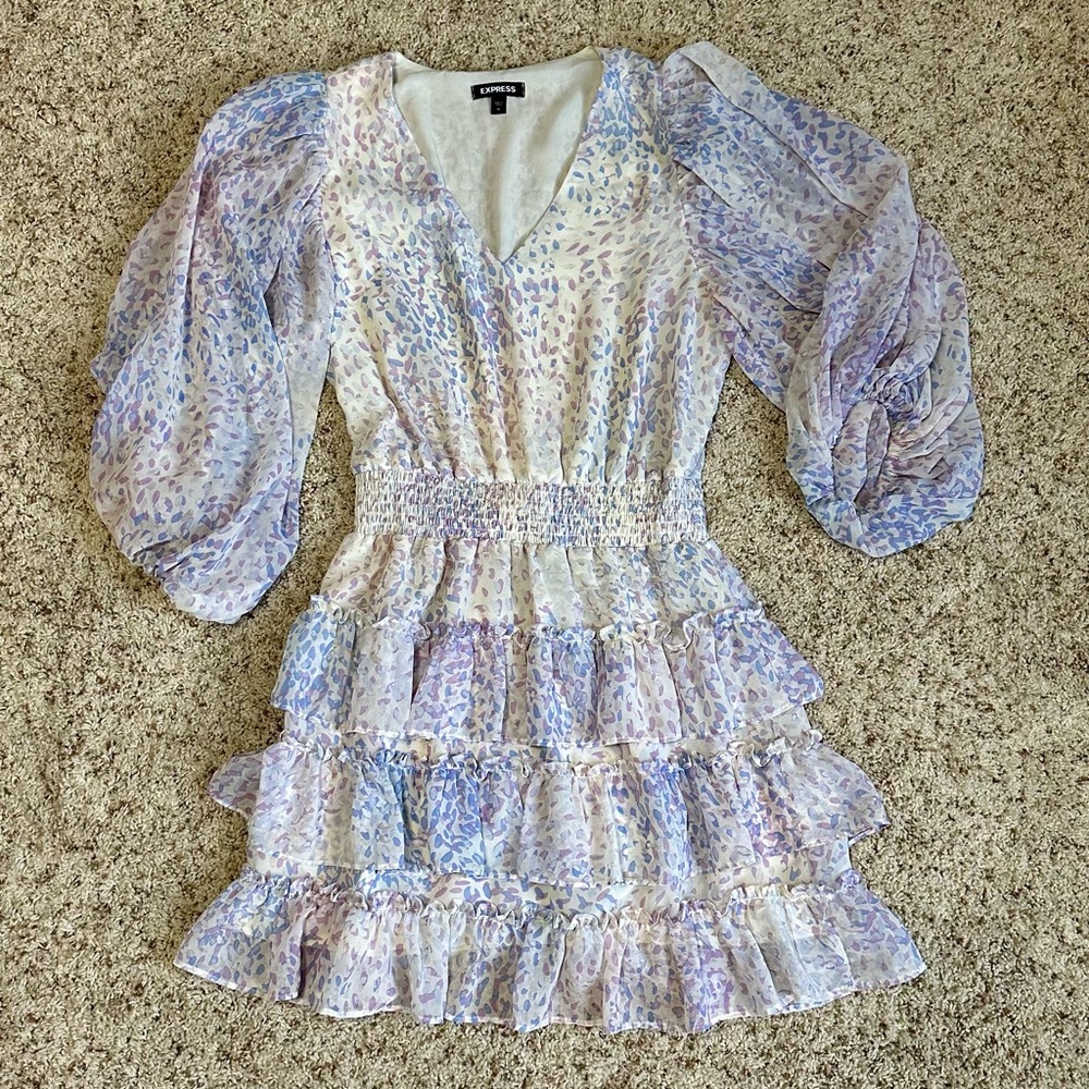 Express Women’s Pastel Bubble-Sleeve Tiered Ruffle Mini Dress. Size M. Like-New